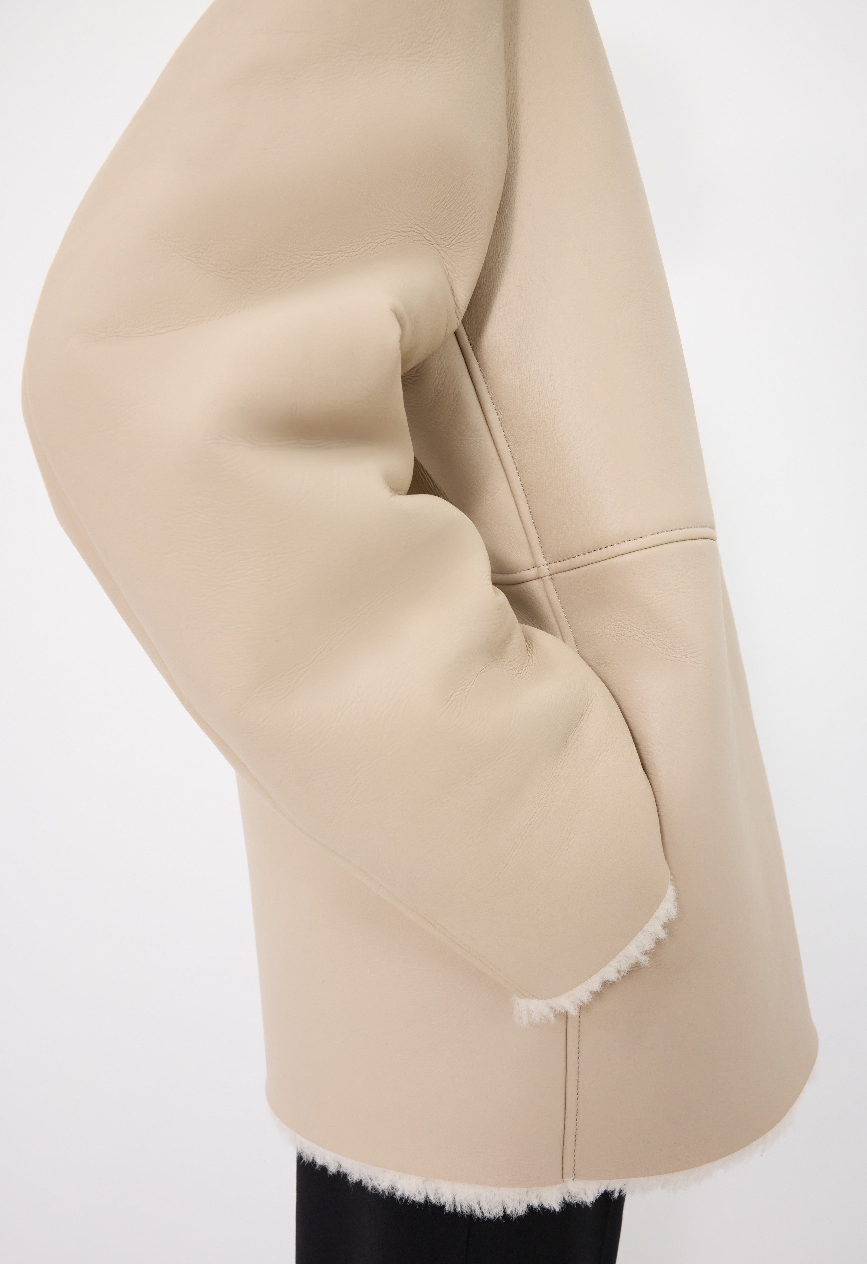 FARGO Short shearling coat