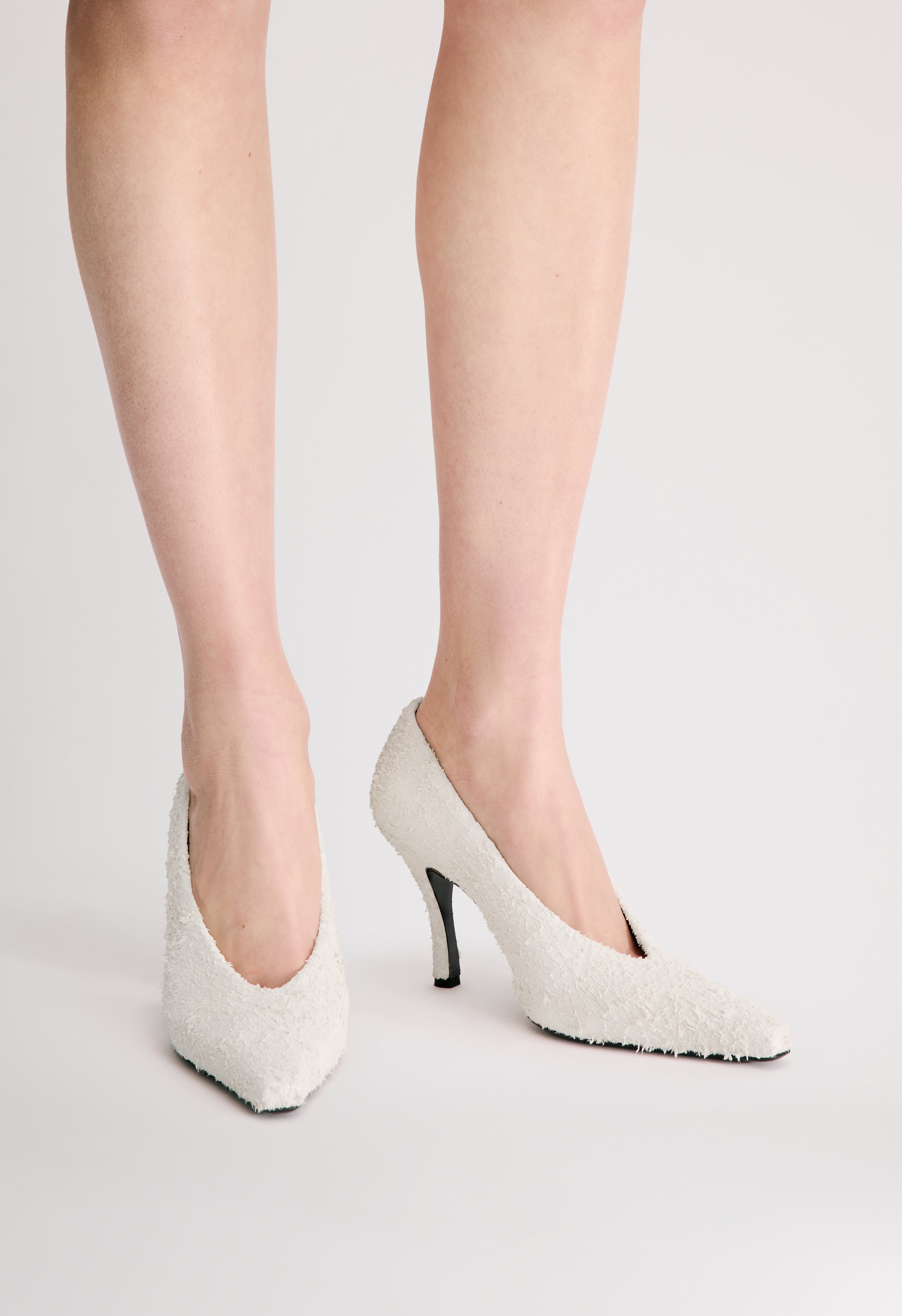 FAYE Distressed leather pumps