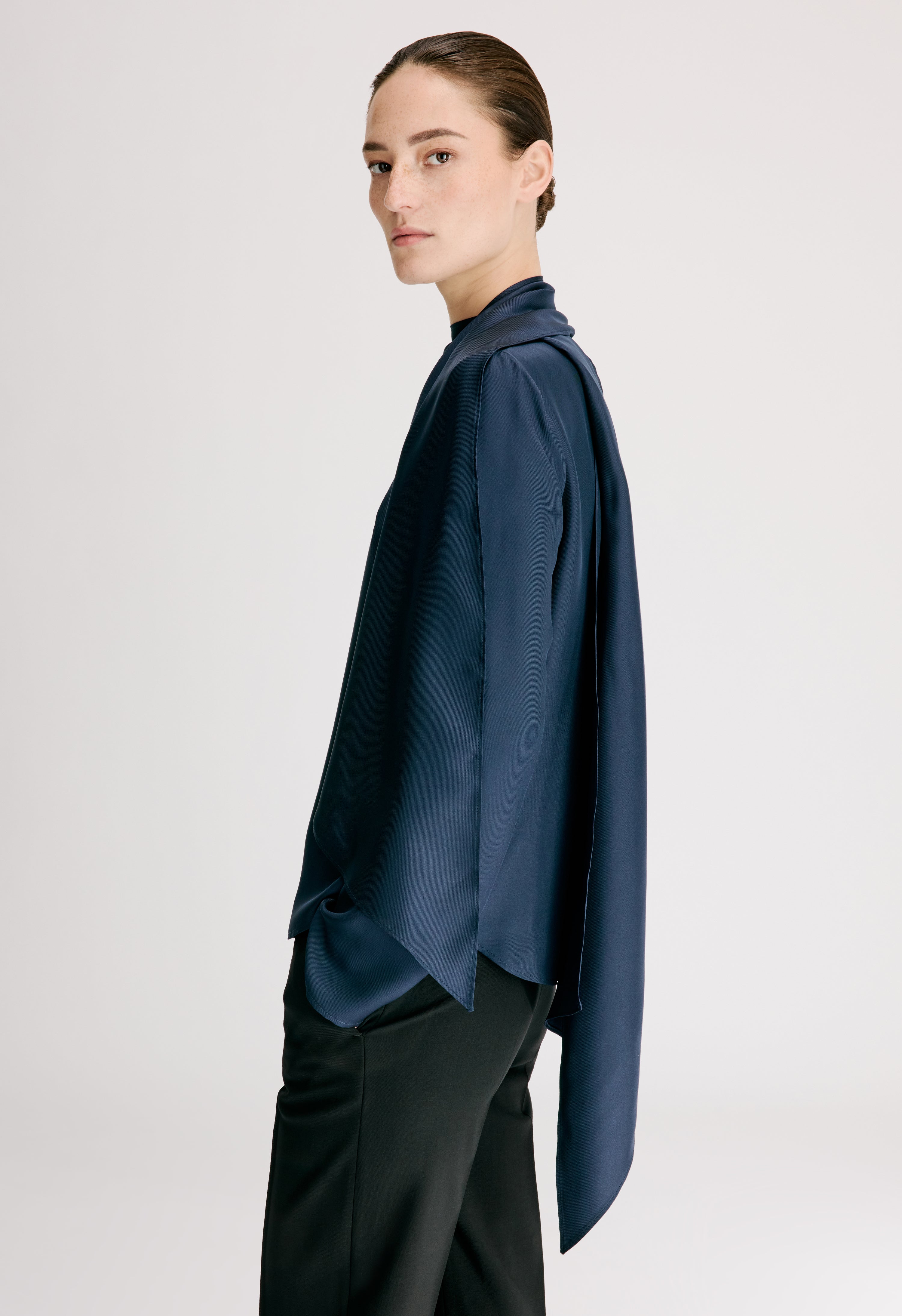 GALA Silk twill scarf top