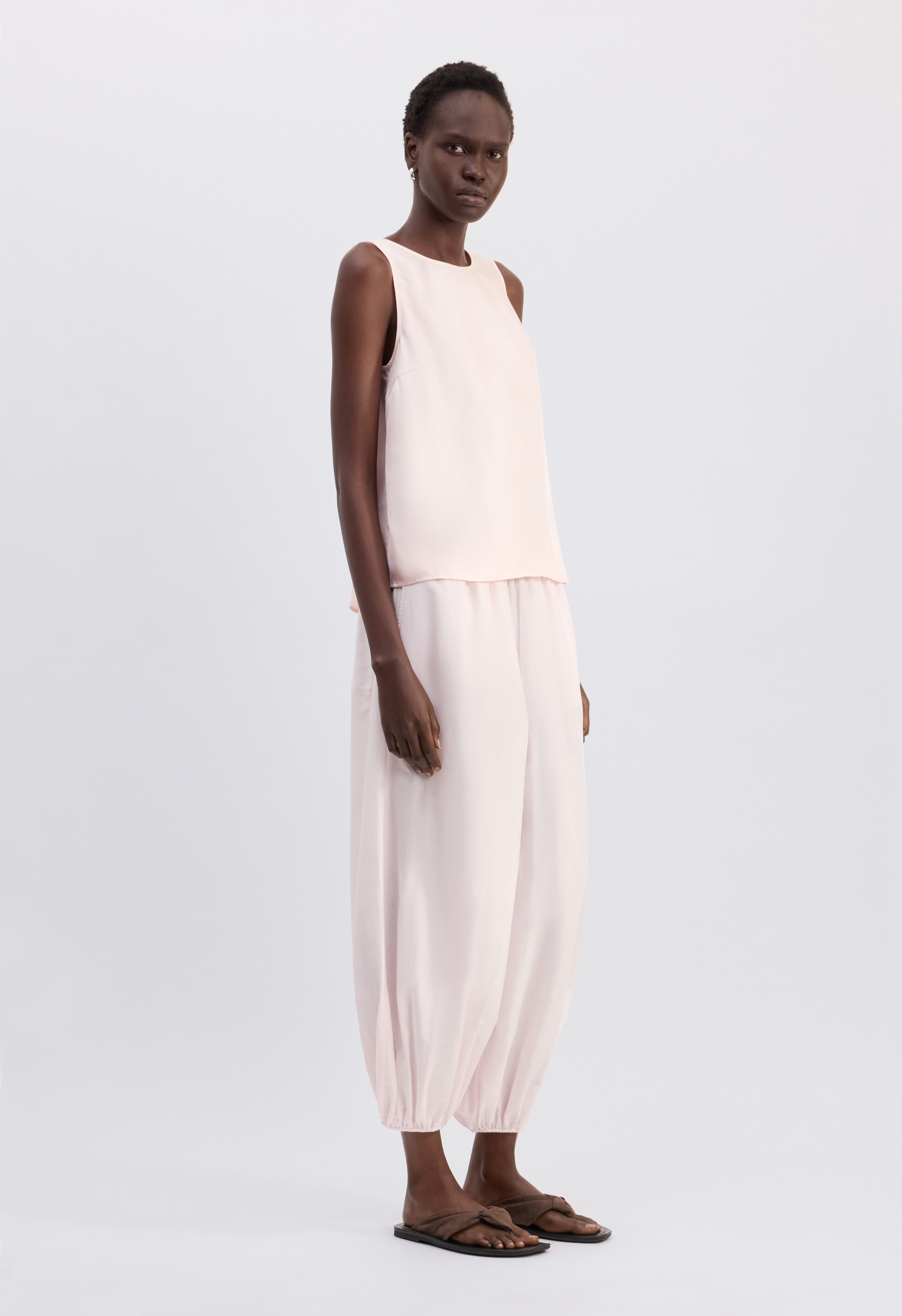 GEMA Sleeveless silk top