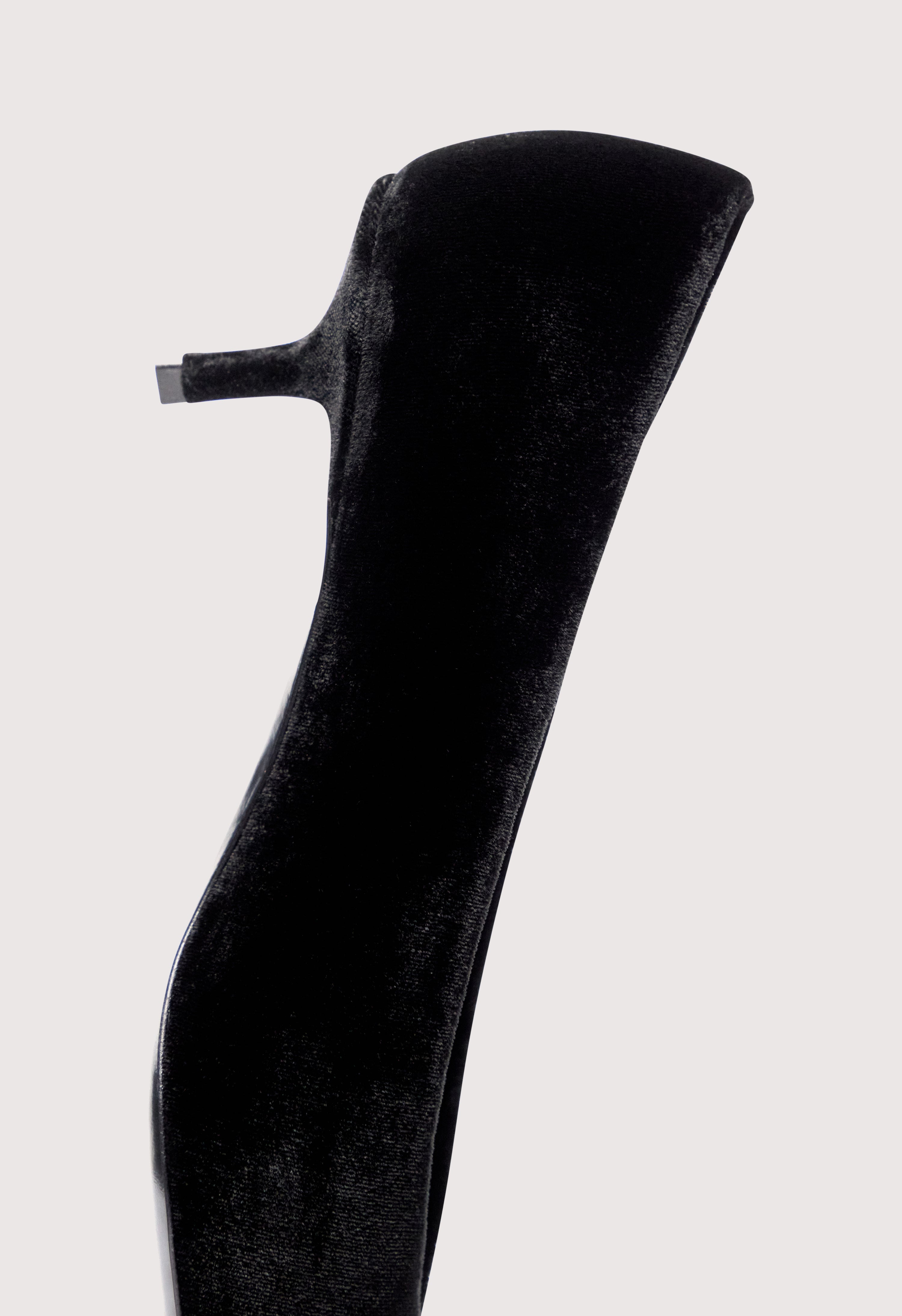 GIADA Velvet kitten heels
