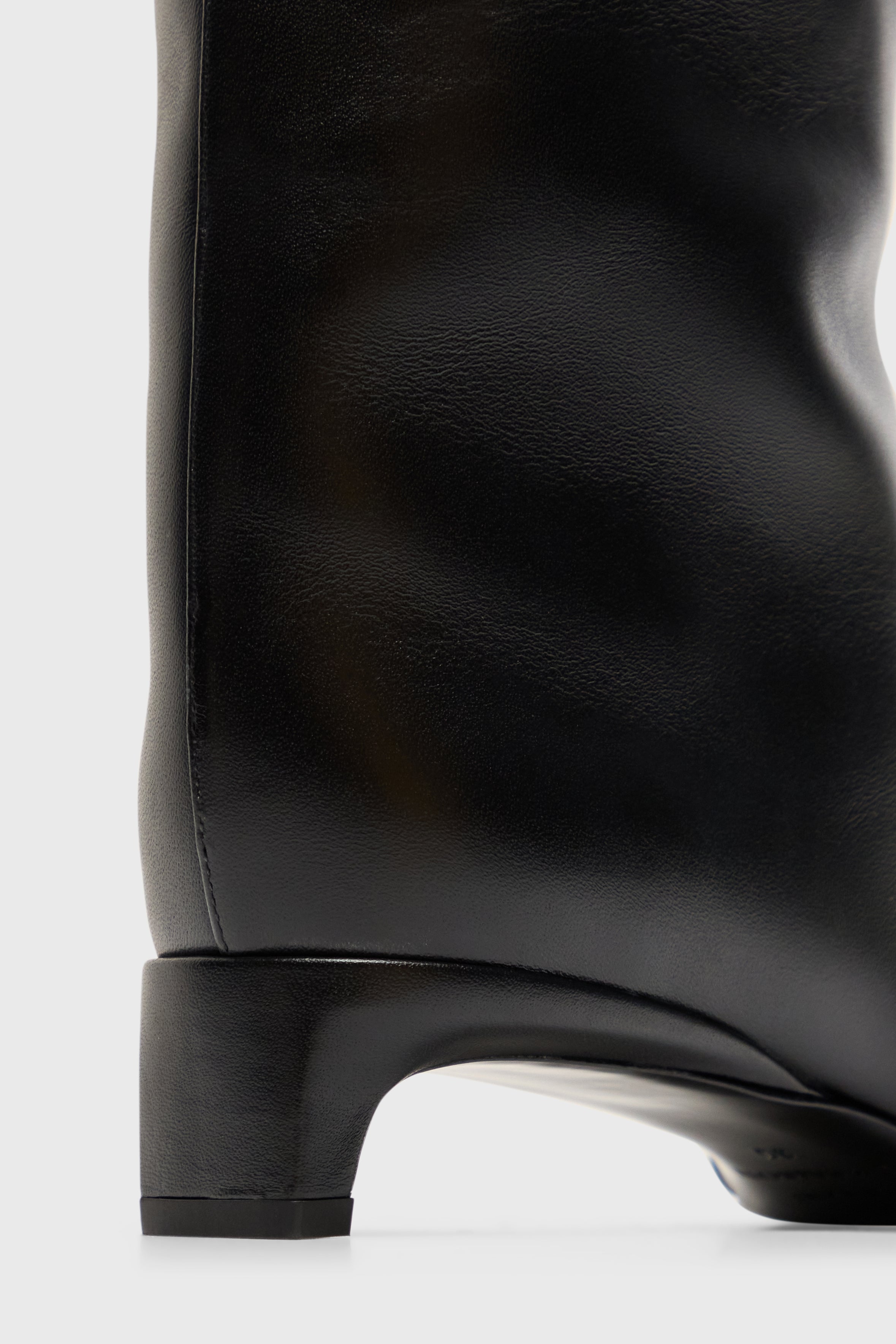 HAVEN LDS Kitten heel boots