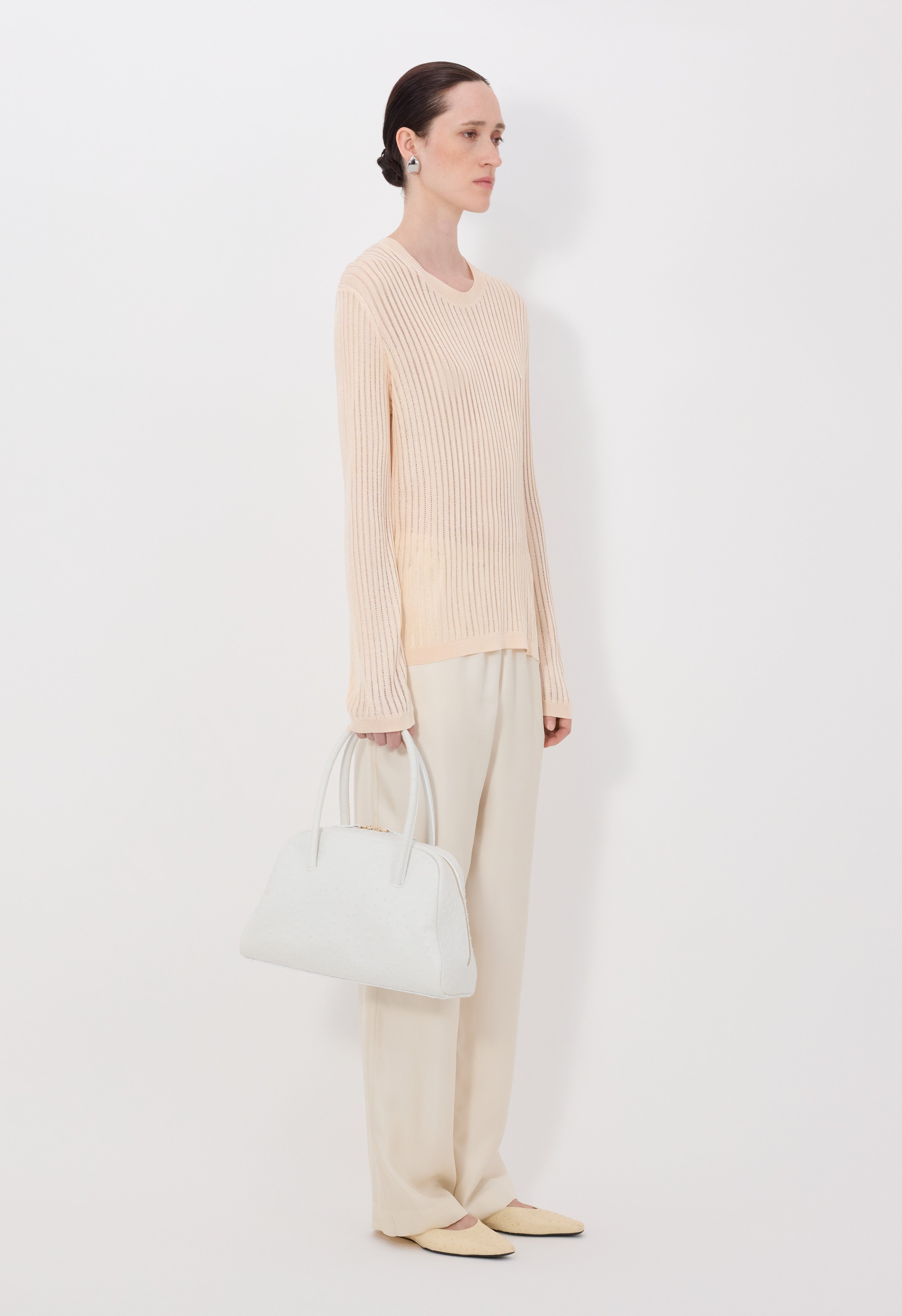 HEDORA Pull semi-transparent