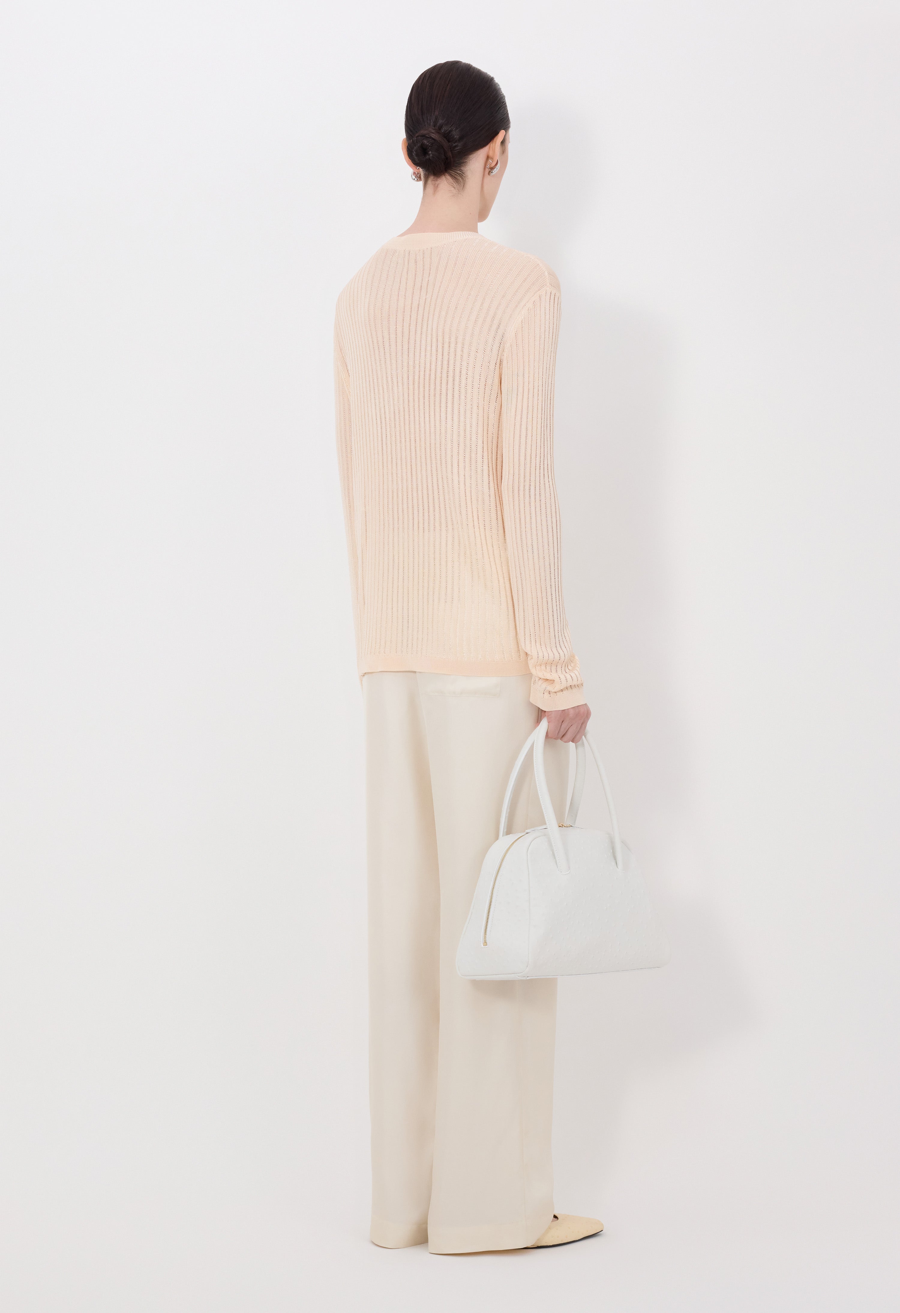 HEDORA Pull semi-transparent