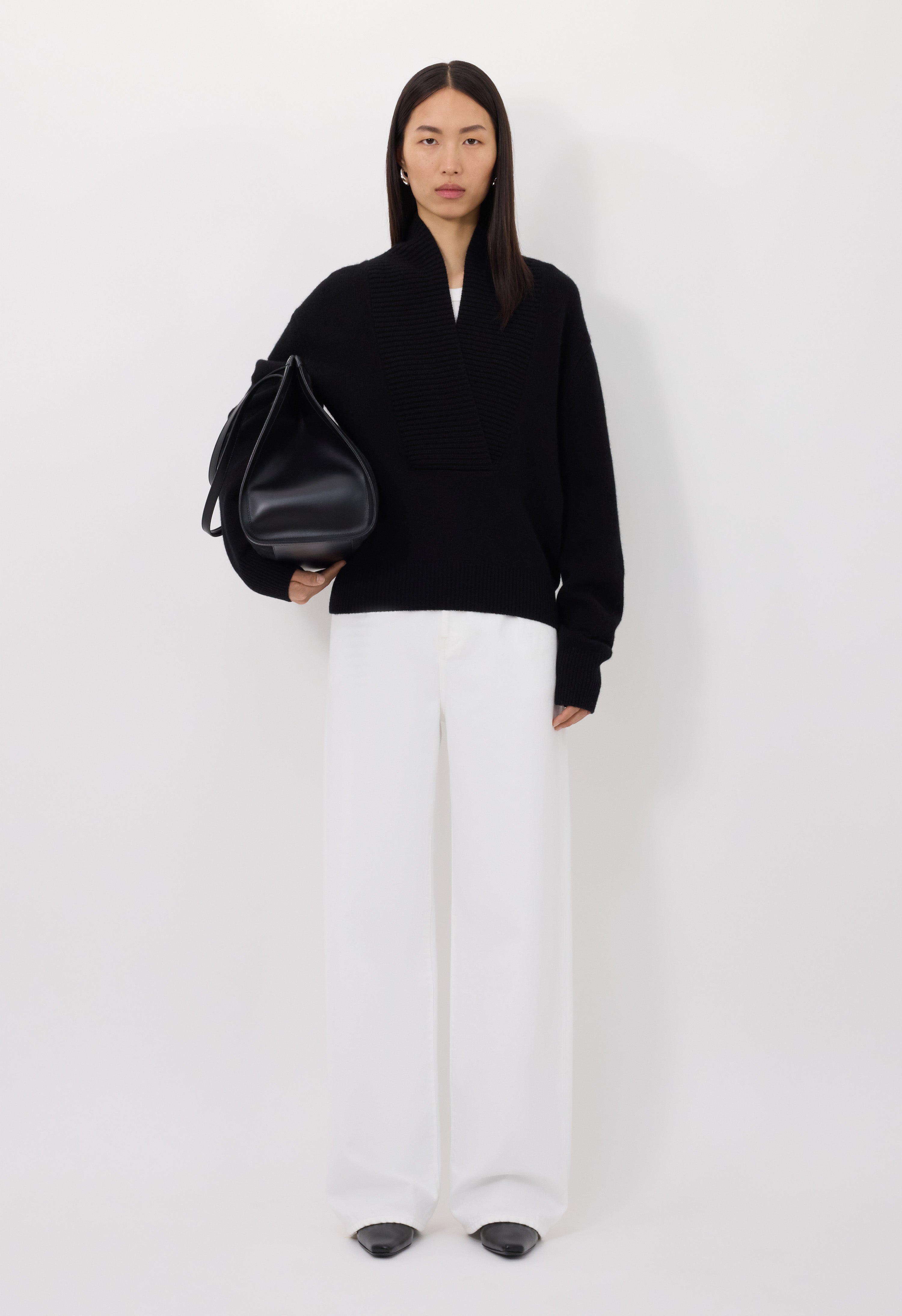 MAKELA Cashmere V neck sweater