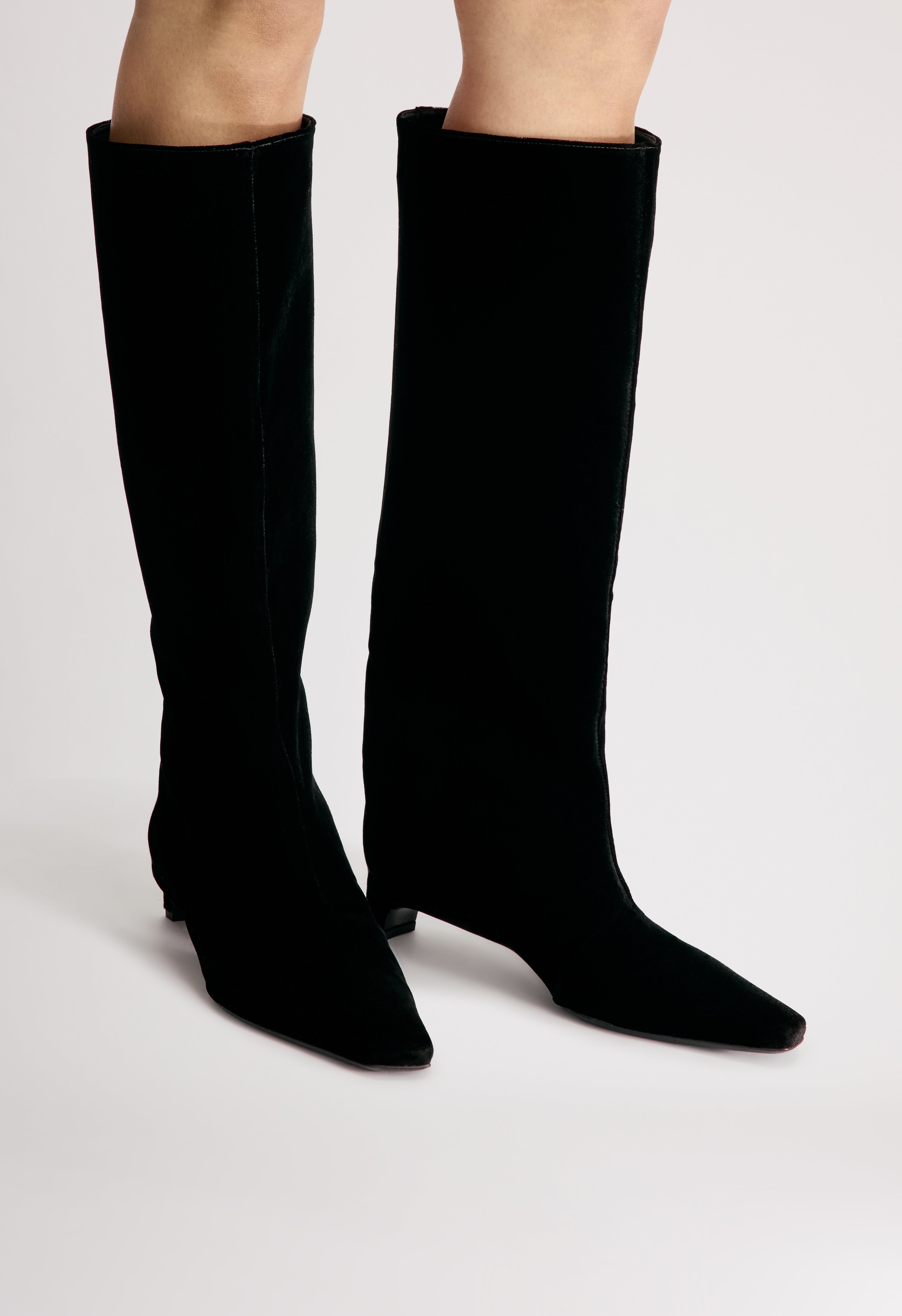 NAOMI Kitten heel velvet boots