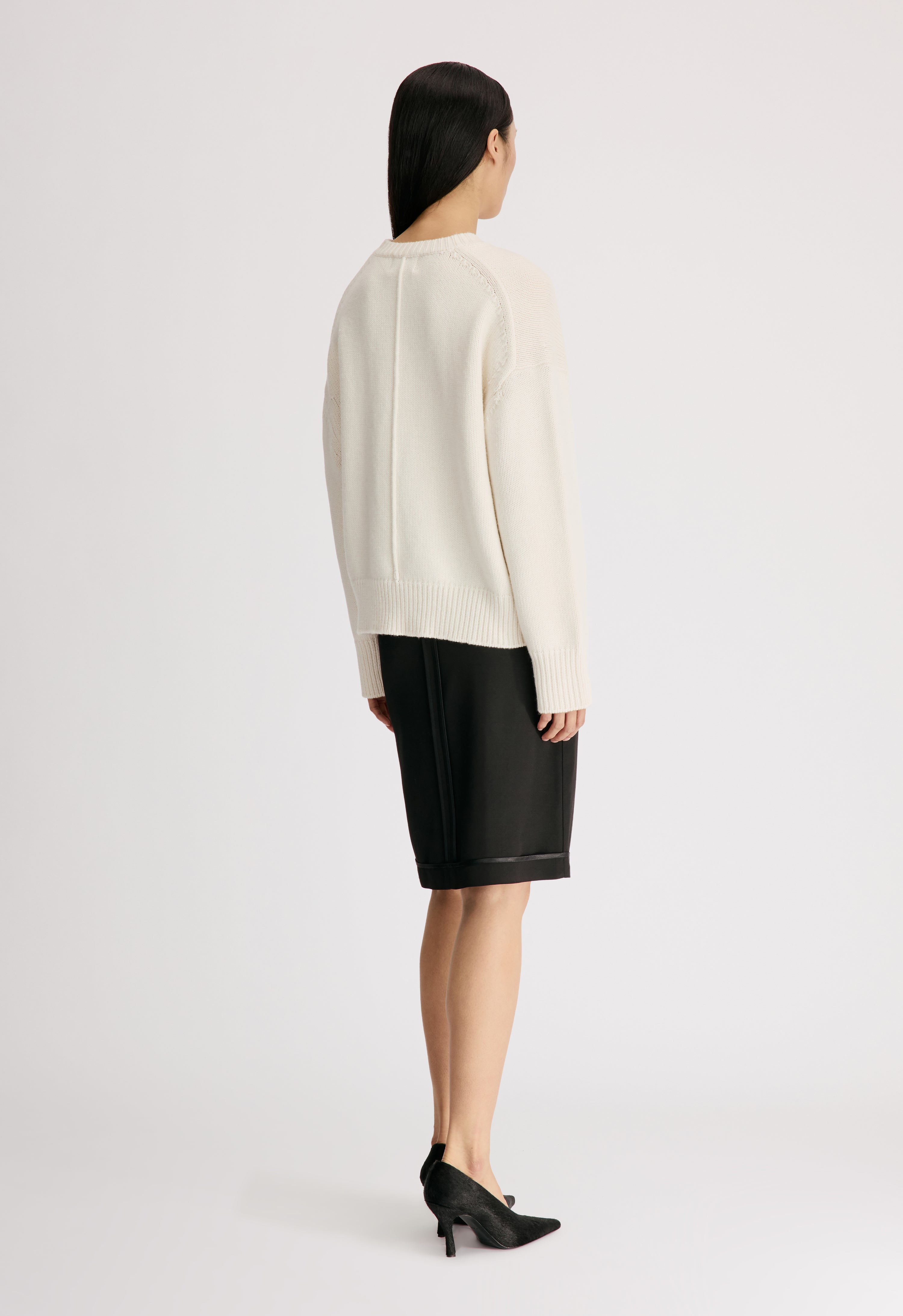 PIA LDS OVERSIZED SWEATER