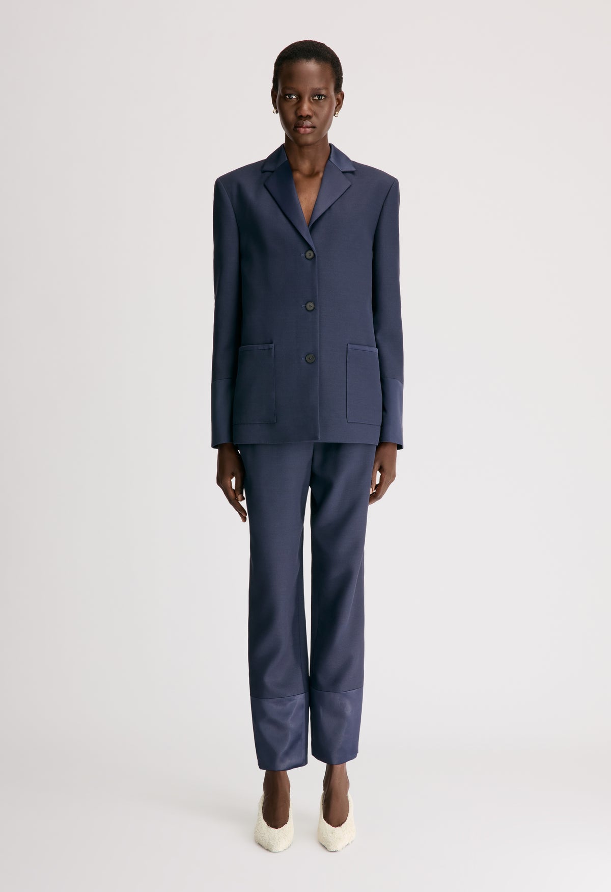 RAE Buttoned blazer
