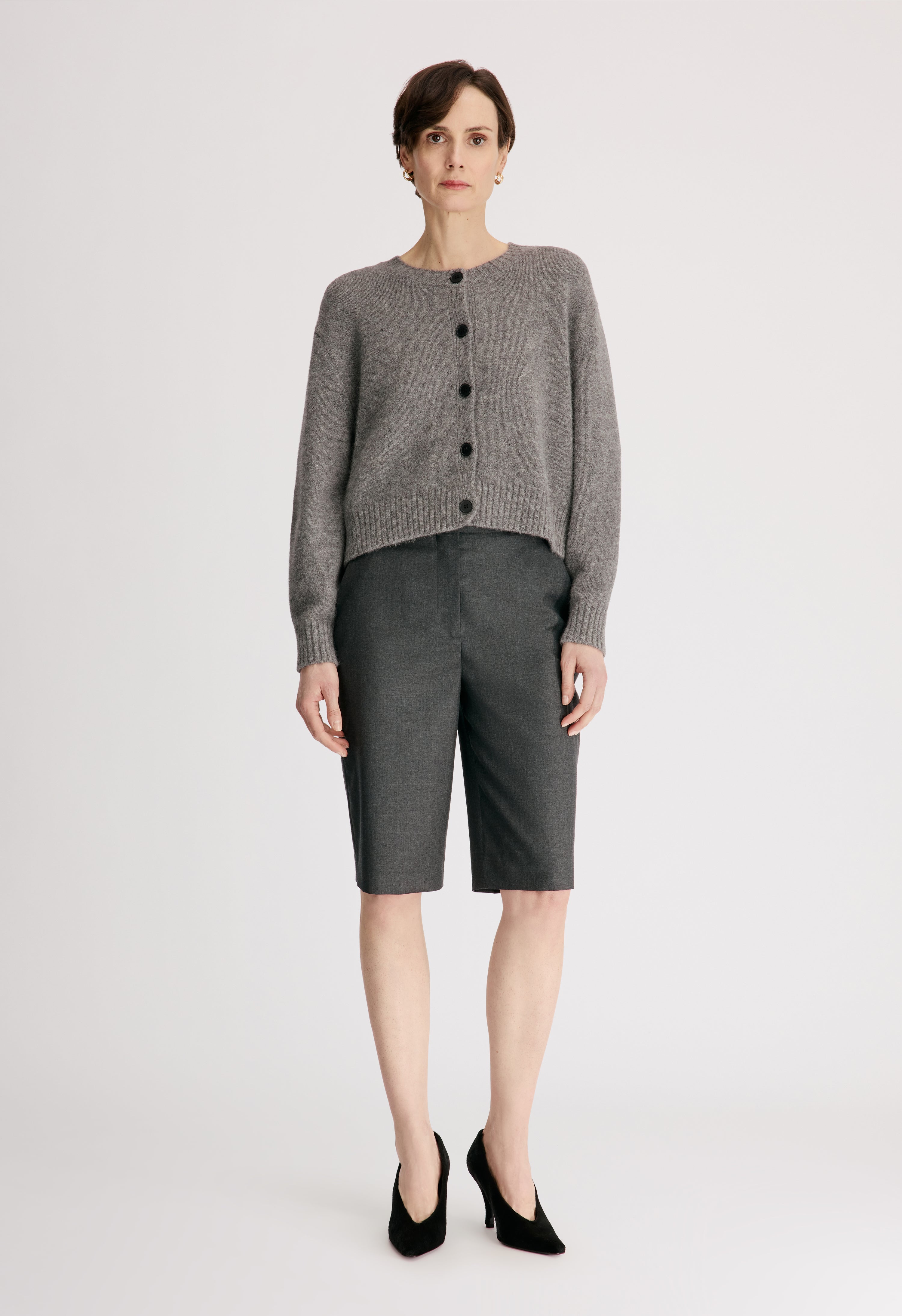 ROBI Virgin wool bermudas