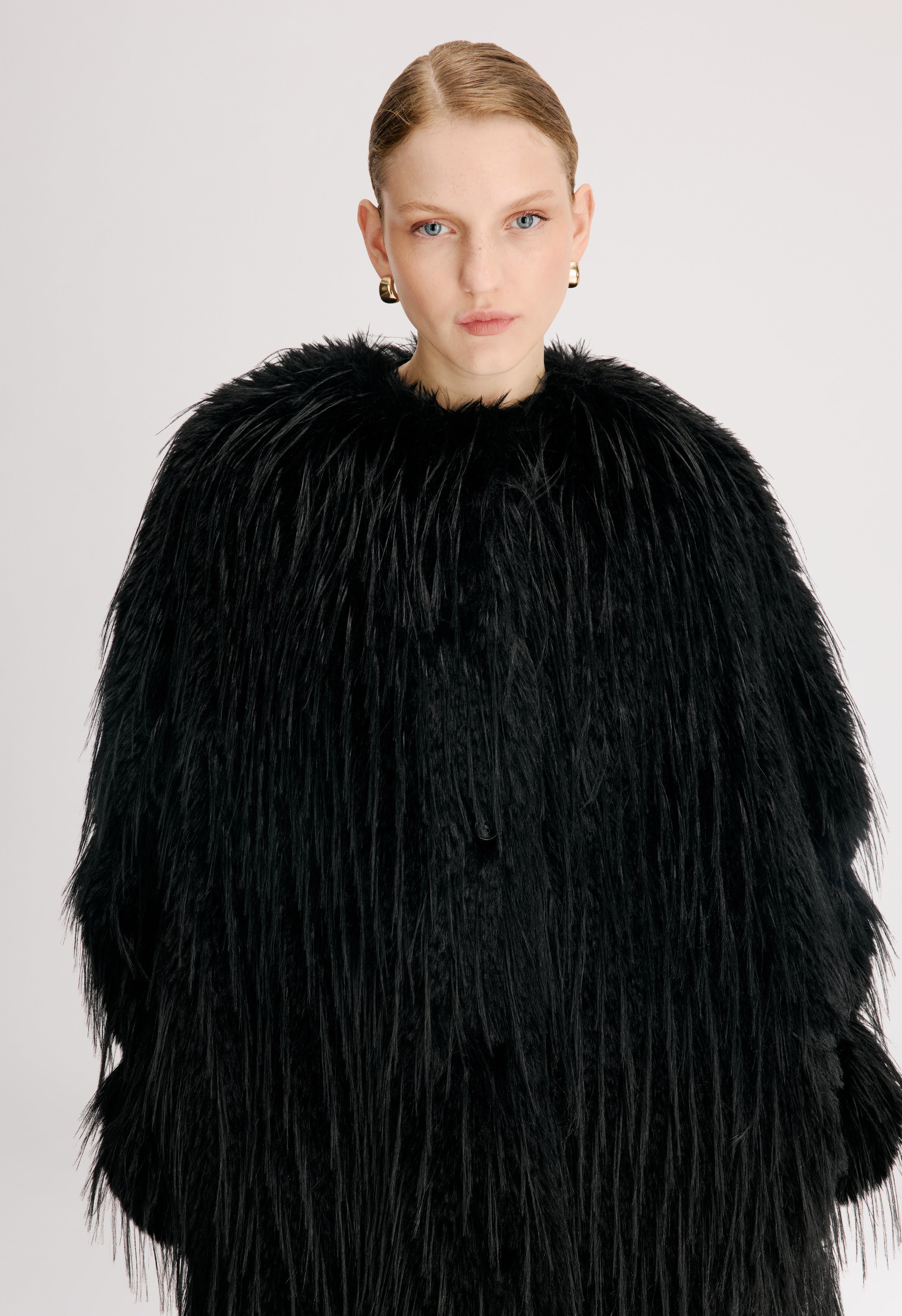 ROWE Faux fur coat