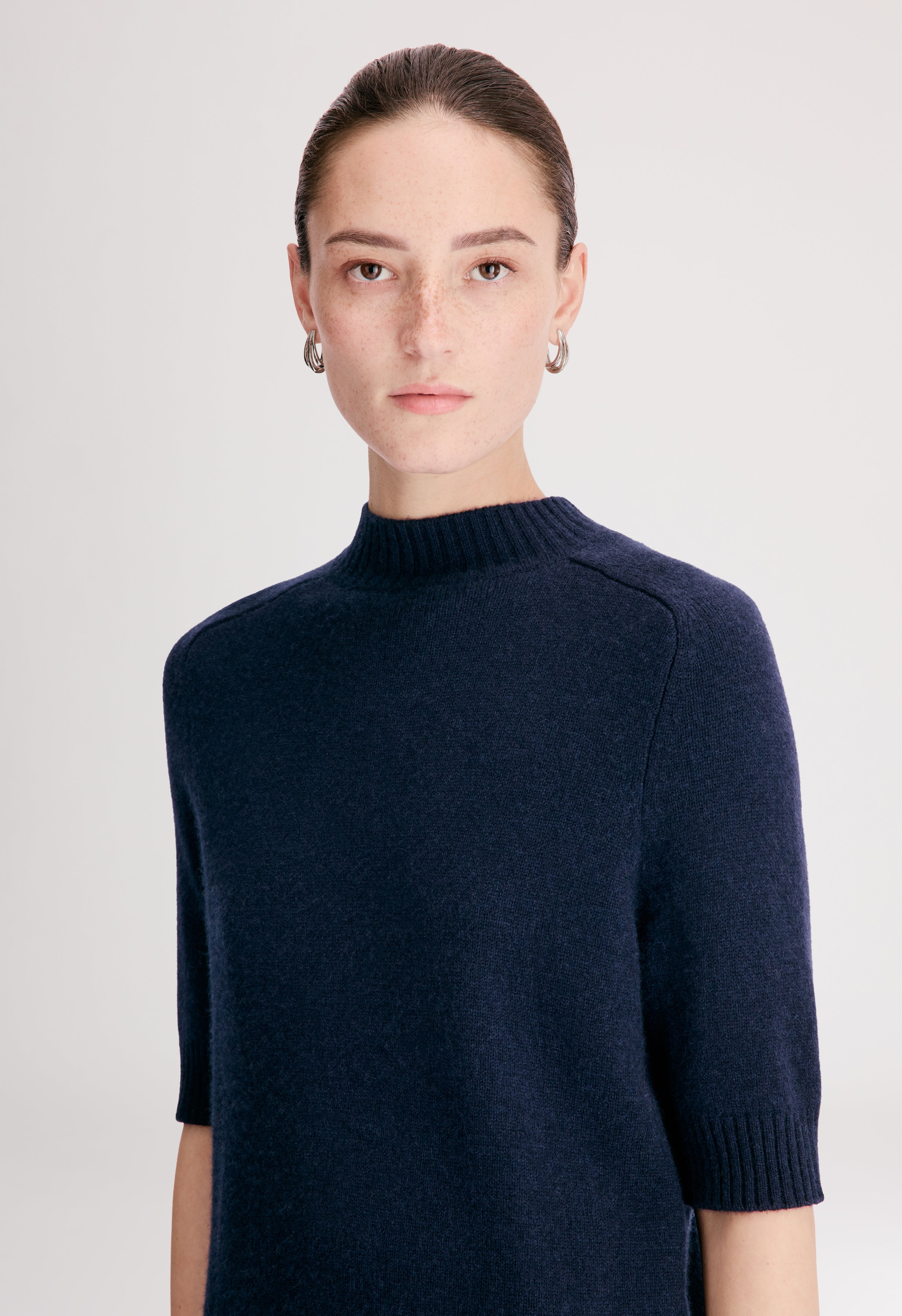 RUTH Stand collar cashmere top