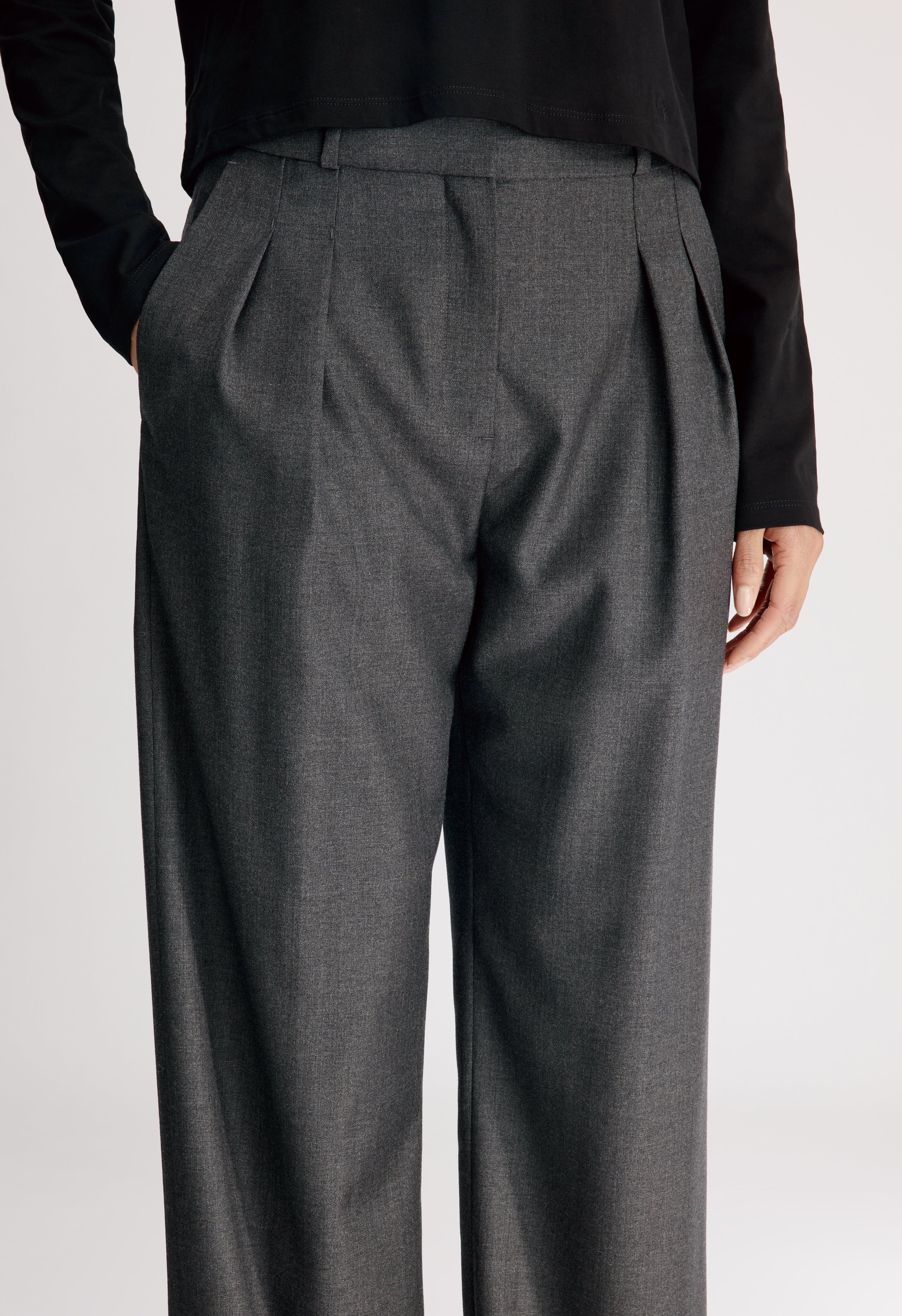 SBIRU LDS Virgin wool pleated trousers
