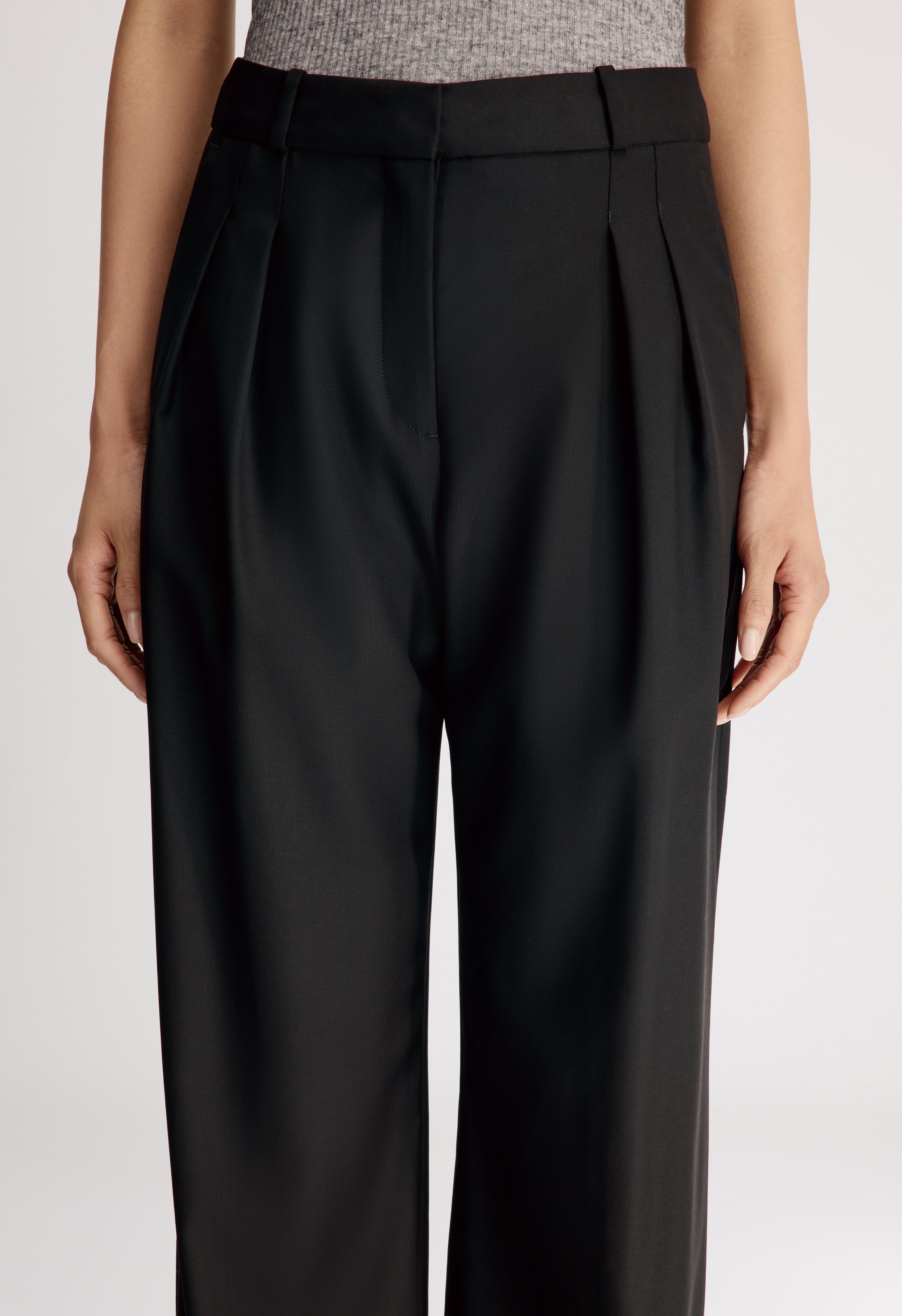 SBIRU LDS Virgin wool pleated trousers