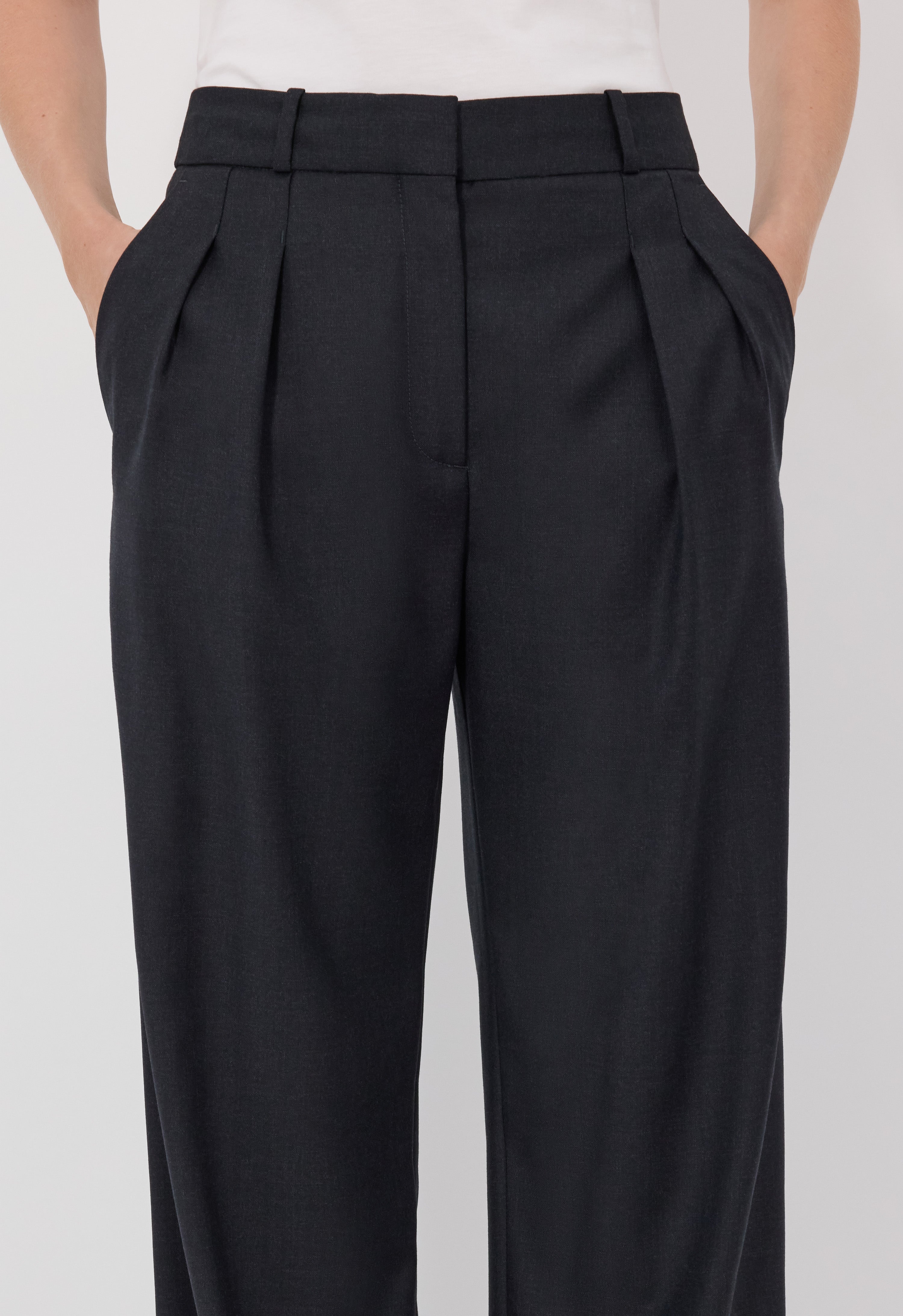SBIRU LDS Pleated wool trousers
