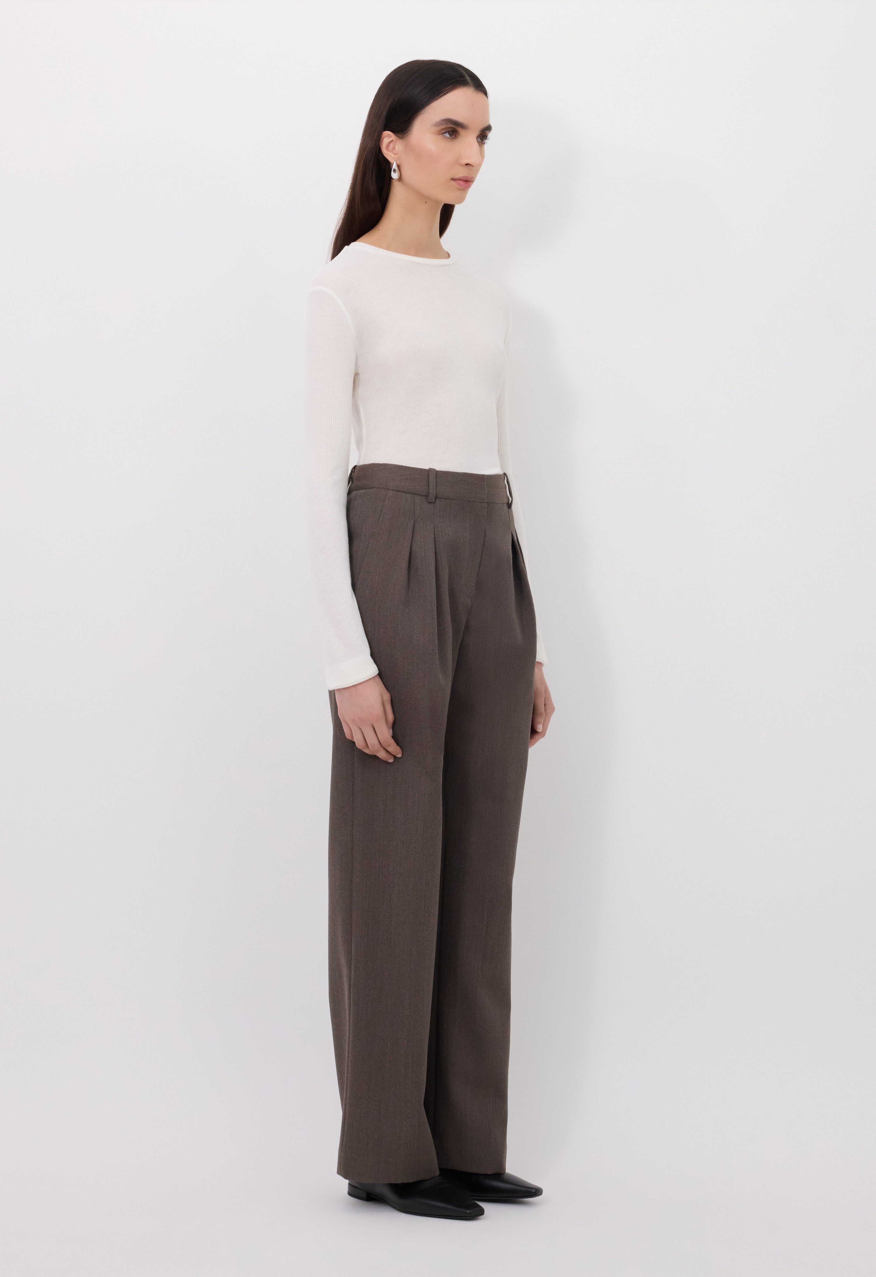 TARA Wool trousers