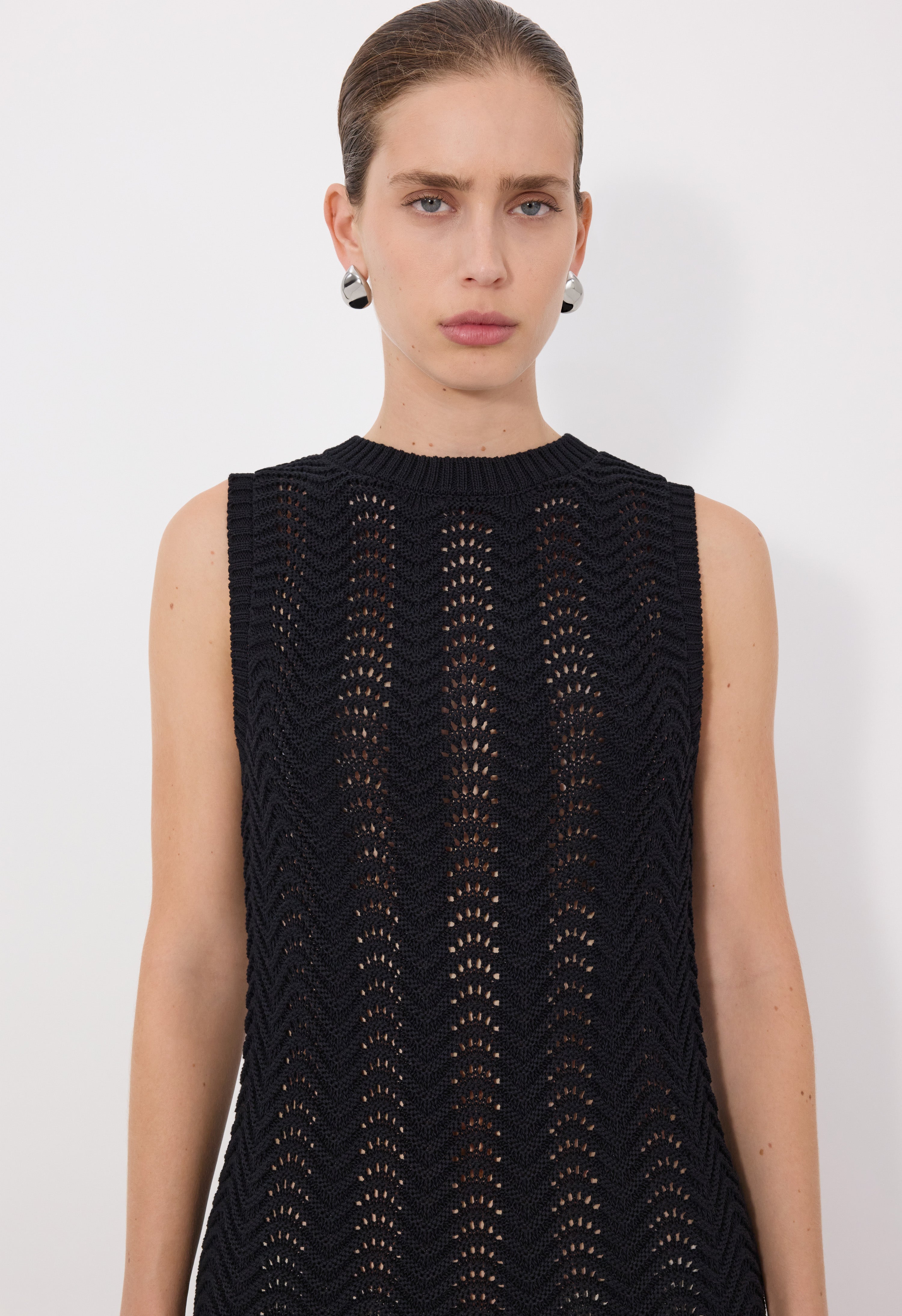 Legacy Our - Box Sleeveless Crochet Top Cotton Black Off White